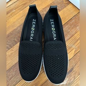 Lightly used Zerogrand slip on black sneakers loafers